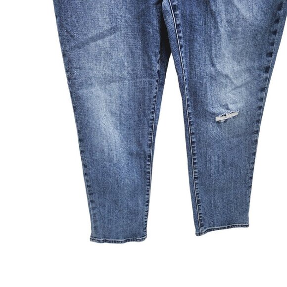 Chico's So Slimming Girlfriend‎ Crops Jeans Women's Size 10 Blue Medium Wash - Picture 7 of 10